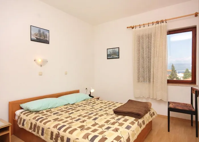 And With Parking Space Vrbnik, Krk - 5301 Pensiune 3*